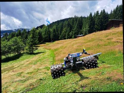 Bild 3:Biete Grünlandernte