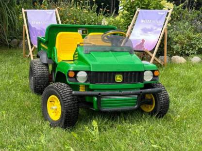 John Deere Gator