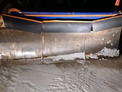 Bild 5:Hauer SRS3 3400 Schneepflug