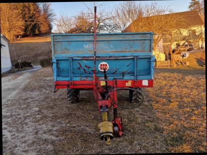 Bild 3:Miststreuer Mengele S260