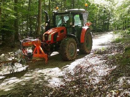 Bild 5:Forstzange Rückezange Forstgreifer Auer