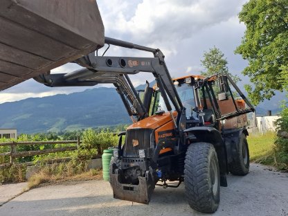 JCB Fastrac 2140 Kommunalpaket