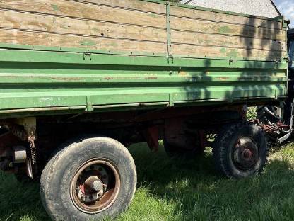 Bild 2:3-Seiten-Kipper