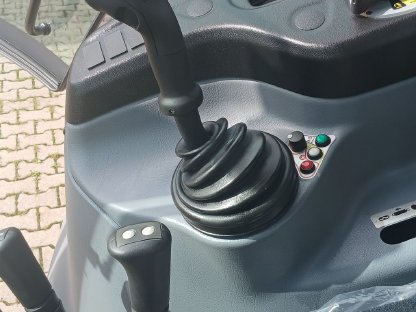 Bild 9:Traktor, Lindner, Lintrac 75 LS