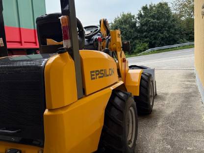 Bild 2:Epsilon Hoftrac Hoflader VTC-910