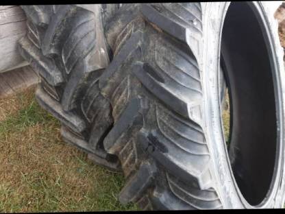 Bild 2:Reifen 13.6R38