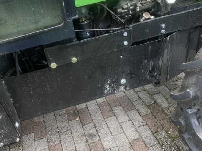 Bild 3:Deutz DX 4.30 Forst