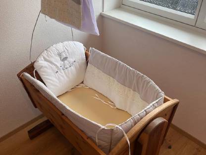 Bild 2:Baby Echtholz-Wiege