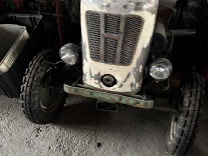 Bild 2:Holder B10 mit Mähwerk und Pflug