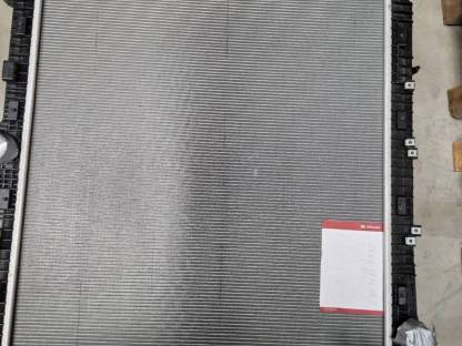 Bild 3:Kühler, Wasser und Ladeluftkühler MB Arocs