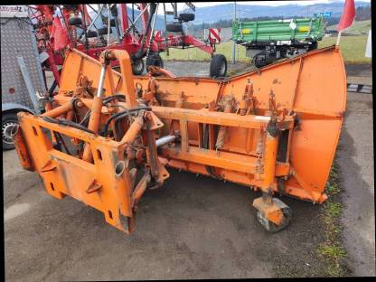 Bild 2:Schneepflug Schilcher SHB 3304