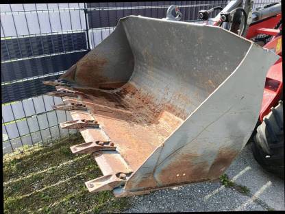 Bild 5:Weidemann Schaufel