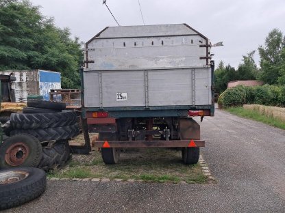 Bild 2:3-Achs-Kippanhänger Kässbohrer