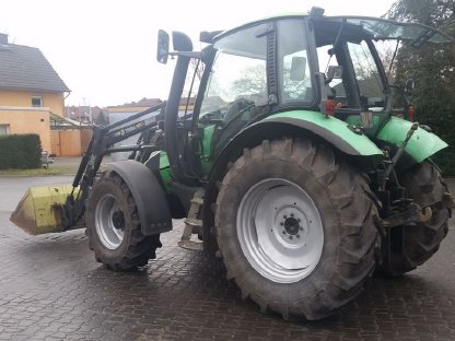 Bild 3:Deutz-Fahr Agrotron 85 MK2 Frontlader mit Schaufel und Gabel