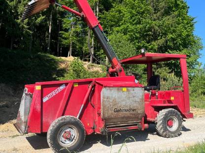 Bild 2:Selbstfahrer Silokamm, Gehmacher Silowiesel, ähnlich Siloking