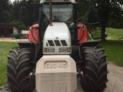 Bild 4:Front- und Heckgewicht Betongewicht