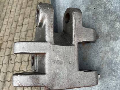 Bild 3:Oberlenkerhalterung Hubwerk Steyr 40 540