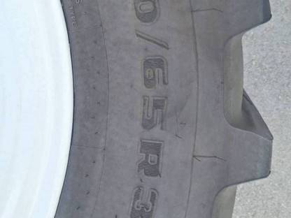 Bild 5:Traktorräder Satz Kompletträder 440/65R24 540/65R34