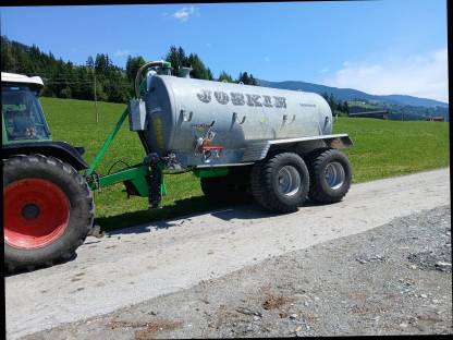 Bild 3:Güllefass 8.400 l