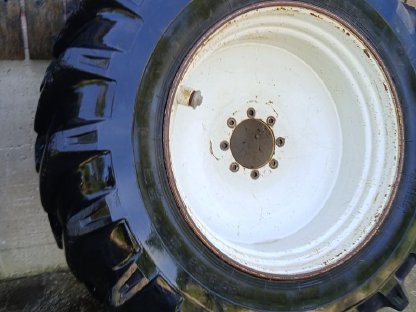 Bild 3:Forstreifen mit Forstfelgen