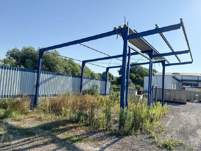 Bild 2:Stahlhalle 7x10m Höhe 4,8m