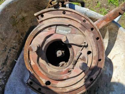 Bild 7:Außenantrieb für MAN Traktor AS 440