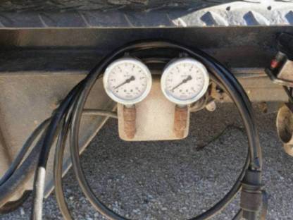 Bild 5:Gsodam LKW Holzanhänger 2-Achs mit Plateau Rungenanhänger