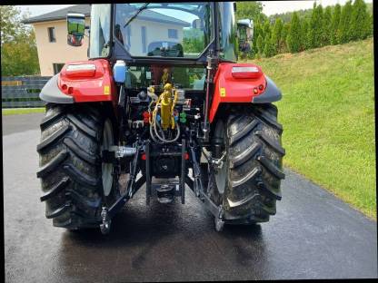 Bild 6:Steyr 4065 S Kompakt