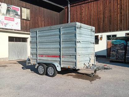 Viehanhänger Autoanhänger