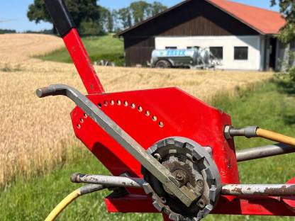 Bild 2:Pöttinger Mex II S