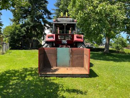 Bild 6:IHC 1055XL Frontlader Allrad Druckluft