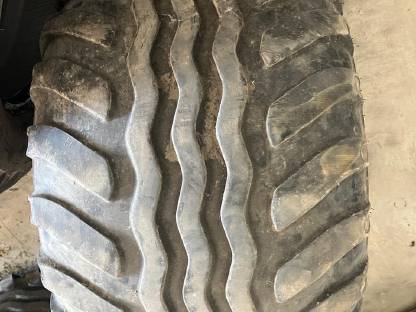 Bild 5:Anhängerreifen 500/50-17