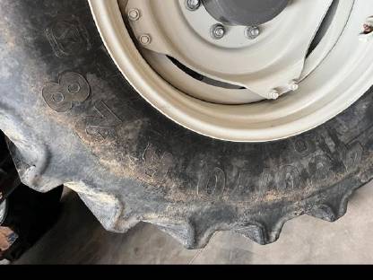 Bild 8:Valtra Traktor 123N, Bulldog