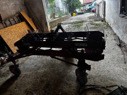 Bild 2:Heublitz Heuraupe Bandrechen Schwader Pöttinger