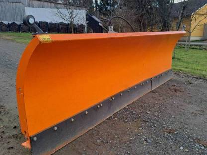 Bild 2:Schneepflug 3 m