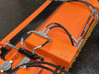 Bild 2:Kehrmaschine 2,80 m