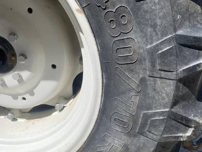 Bild 4:Traktorreifen Komplettgarnitur