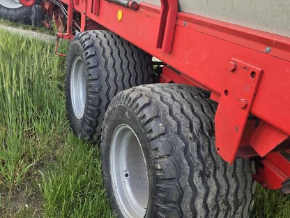 Bild 6:Ladewagen Pöttinger Siloprofi 3