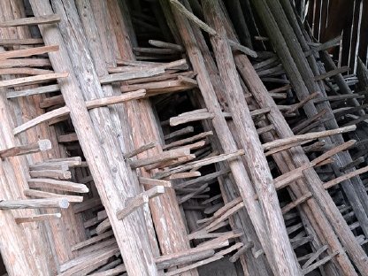 Bild 2:Stiefel, Stangen, Steckn