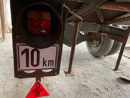 Bild 4:Plateauwagen/Ballenwagen