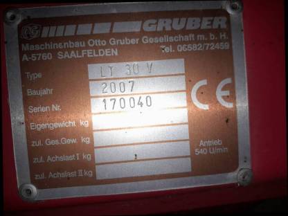 Bild 3:Gruber Heuladewagen LT 30 Vario