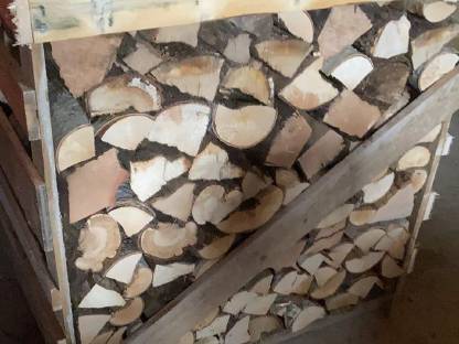 Trockenes Brennholz