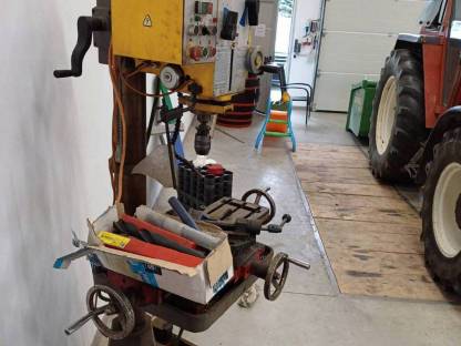 Standbohrmaschine