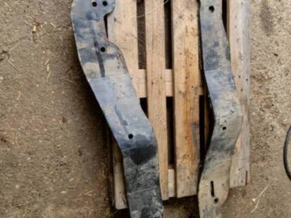 Bild 2:Seitenkonsole für Deutz Fahr Agrotron 620