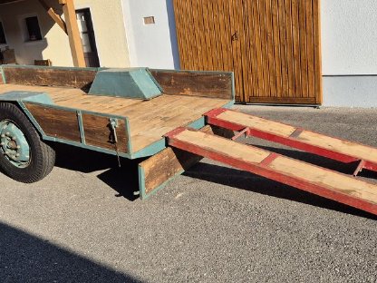Bild 3:Traktoranhänger Tieflader