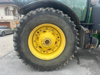 Bild 4:John Deere 8335 R