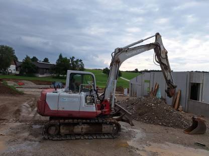Bild 4:Takeuchi TB070