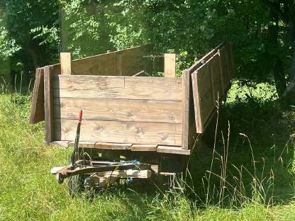 Bild 2:Traktor Anhänger