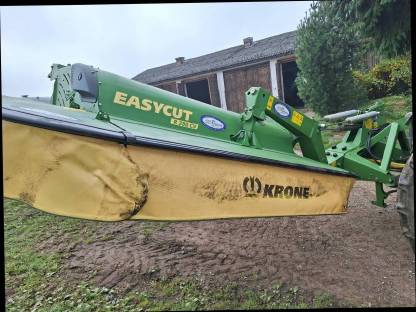 Bild 2:KRONE Heckmähwerk Easy Cut 280CV