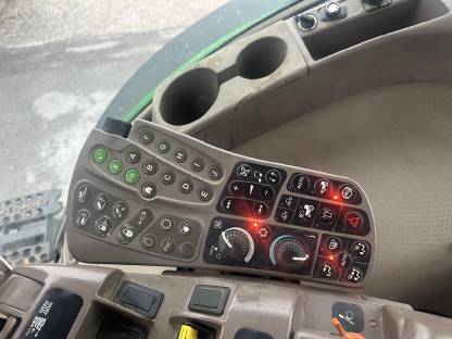 Bild 7:John Deere 8335 R